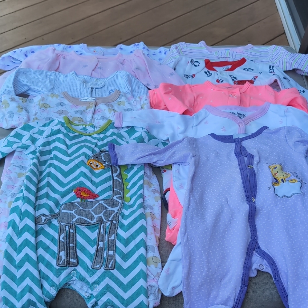 10 Light Weight Long Sleeved Onesies Size 3-6 Months